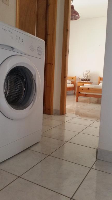 Koulouras Holiday Apartments Nikolaiika ภายนอก รูปภาพ